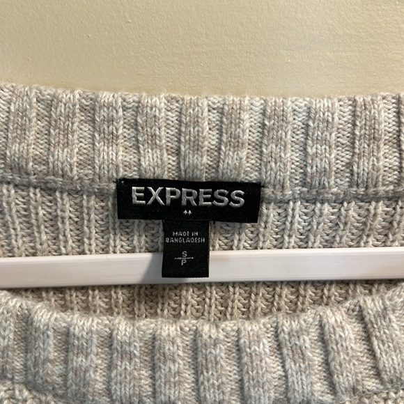 Express Sweater - Picture 2 of 4